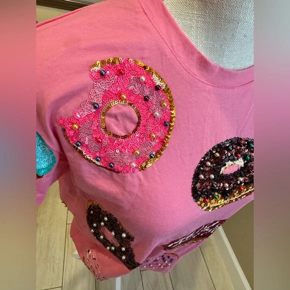 New! QUEEN OF SPARKLES Pink Sequin Donut Tee - Picture 6 of 13